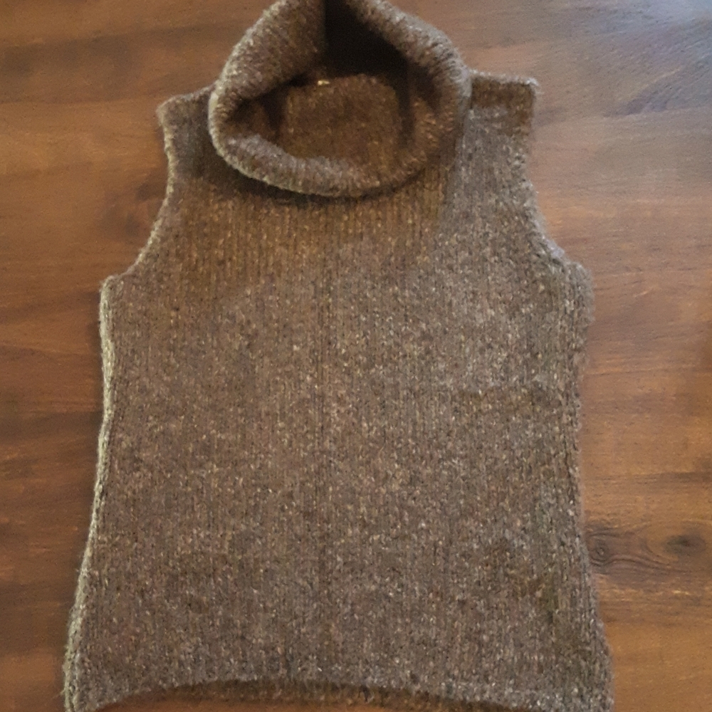 Women's Soft Brown Turtleneck Sleeveless Sweater